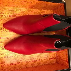 Pour La Victoire Red Leather Bootie